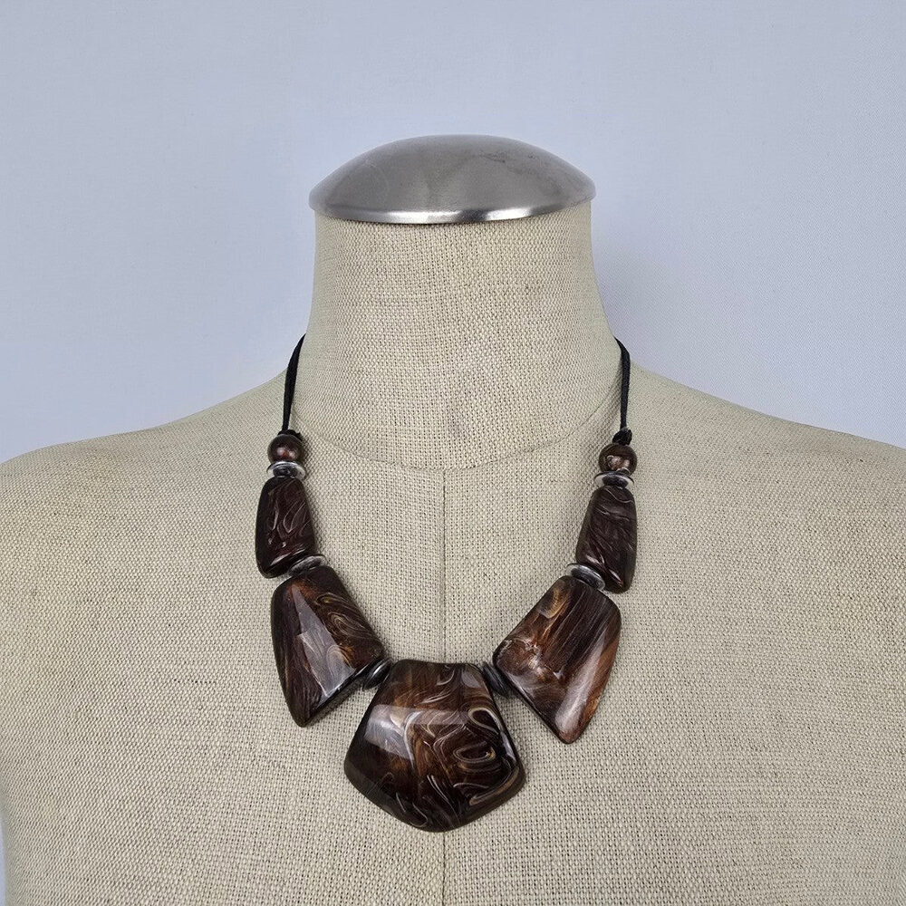 Mocha Marble Statement Necklace – Chunky Resin